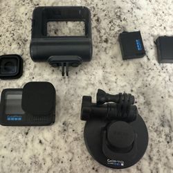 Go Pro Hero 13 Black & Accessories