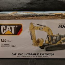 2015 CAT Excavator DM.  Diemasters