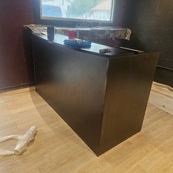 Reception Desk 