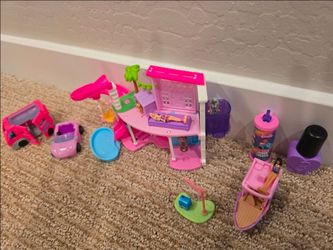 Miniture Barbie set