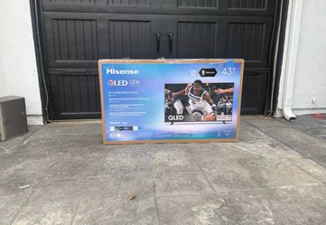 43 “ Hisense smart 4K UHD HDR TV