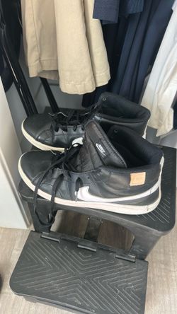 Nike Court Borough Mid 2 high-top sneakers, in Black/White size 10.5