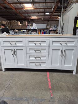 Beautiful 72" White Double Sink Bathroom Vanity with Quartz Top