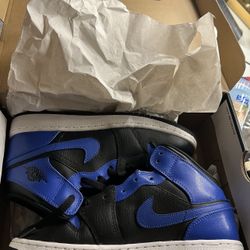 Jordan 1 Mid 