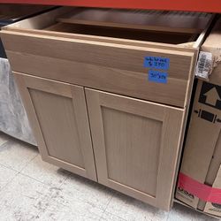 White Oak Kitchen Cabinets 