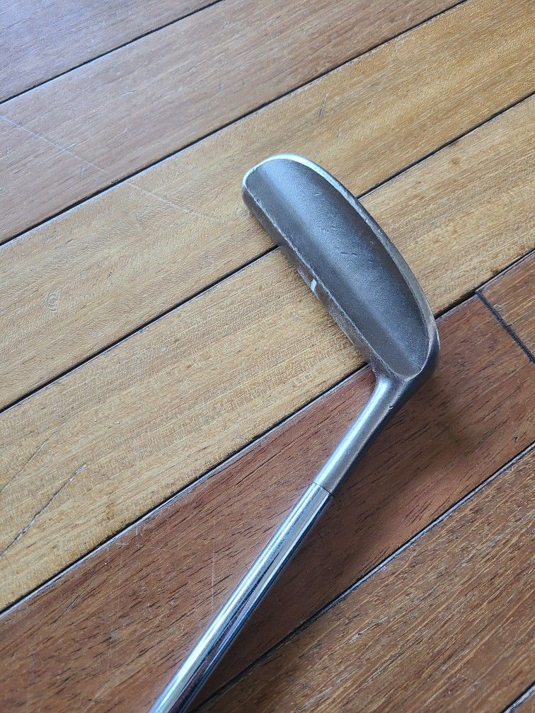 Wilson 8882 Putter
