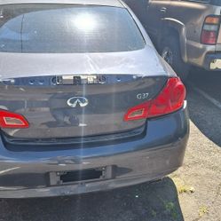 2012 G37 Infinity.  Selling Parts On It.