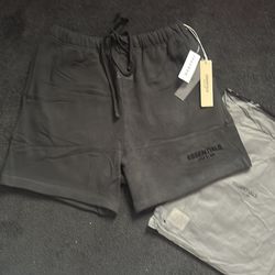 Authentic black essentials shorts size L
