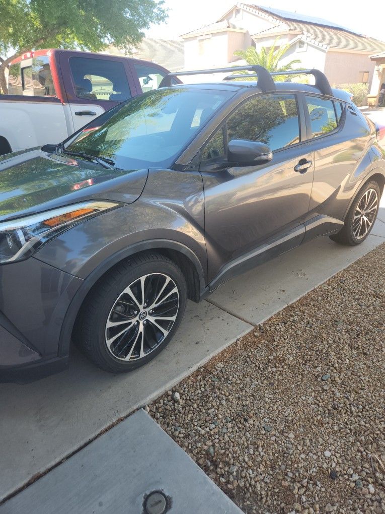 Toyota CHR 2107 124000 MILES UPGRADED WHEELS
