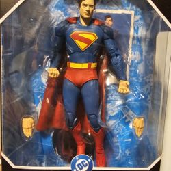 McFarlane Toys DC Multiverse Superman - Superman (2025) 7-in Action Figure