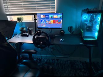 DECENT GAMING SETUP