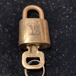 ANTIQUE SOLID BRASS LV PADLOCK