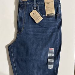 Women Levi Jeans
