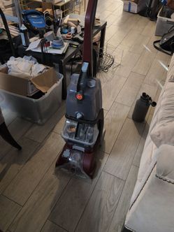 Hoover PowerScrub Deluxe Carpet Cleaner Machine