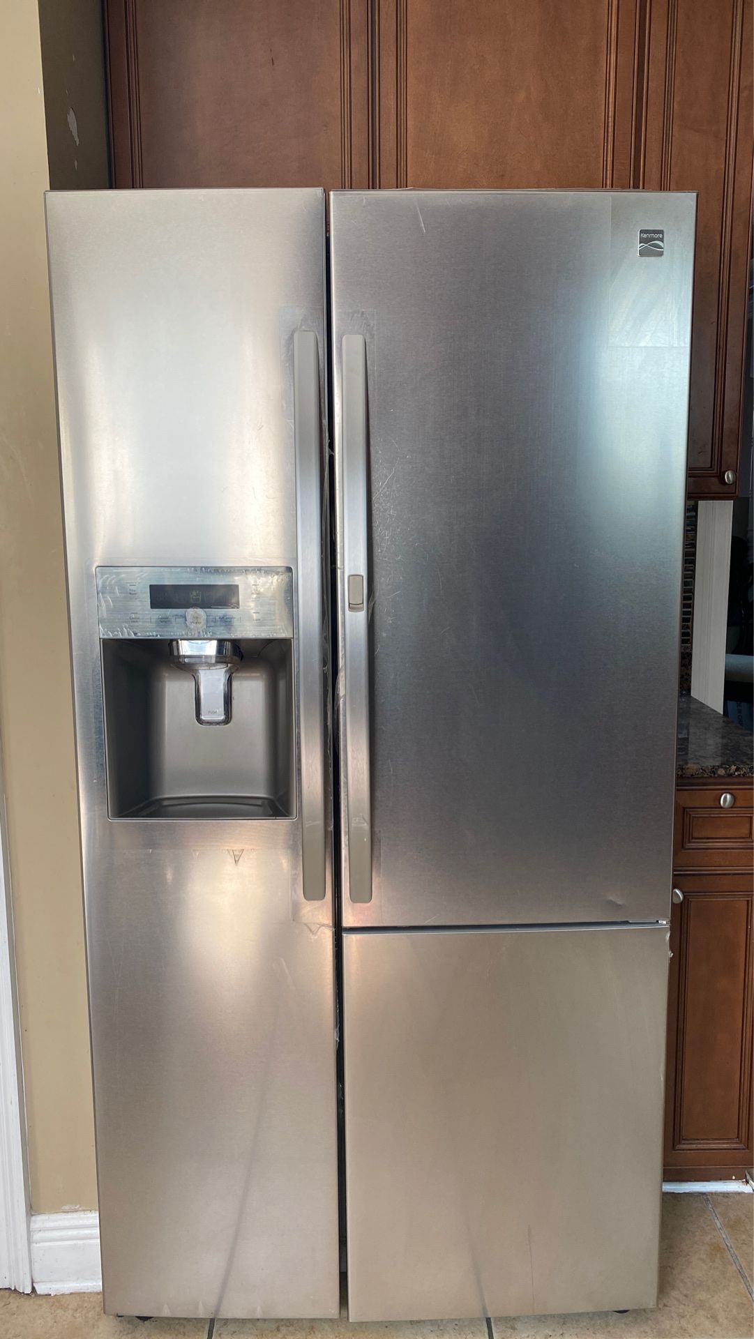 Kenmore Side-by-Side Refrigerator with Ice Maker