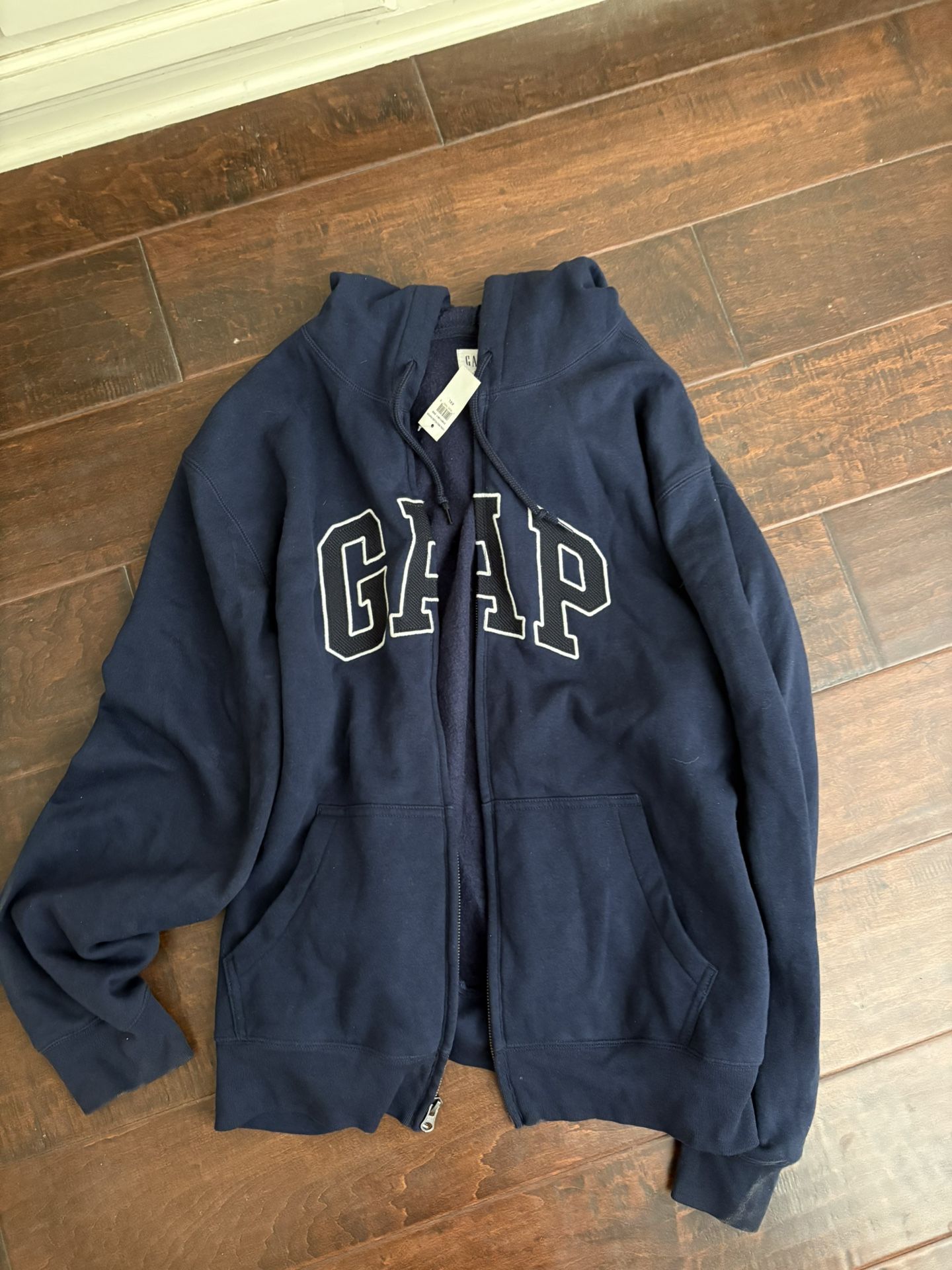 Gap Sweatshirt