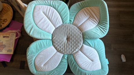 Lightly used Baby Bath Mat