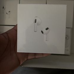 *SEALED* AirPods Gen 3