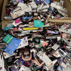 Wholesale Makeup 