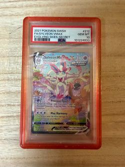 Sylveon VMAX #212 PSA 10 Evolving Skies Secret Rare