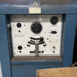 Welder Comes with Un-used torch attachment.