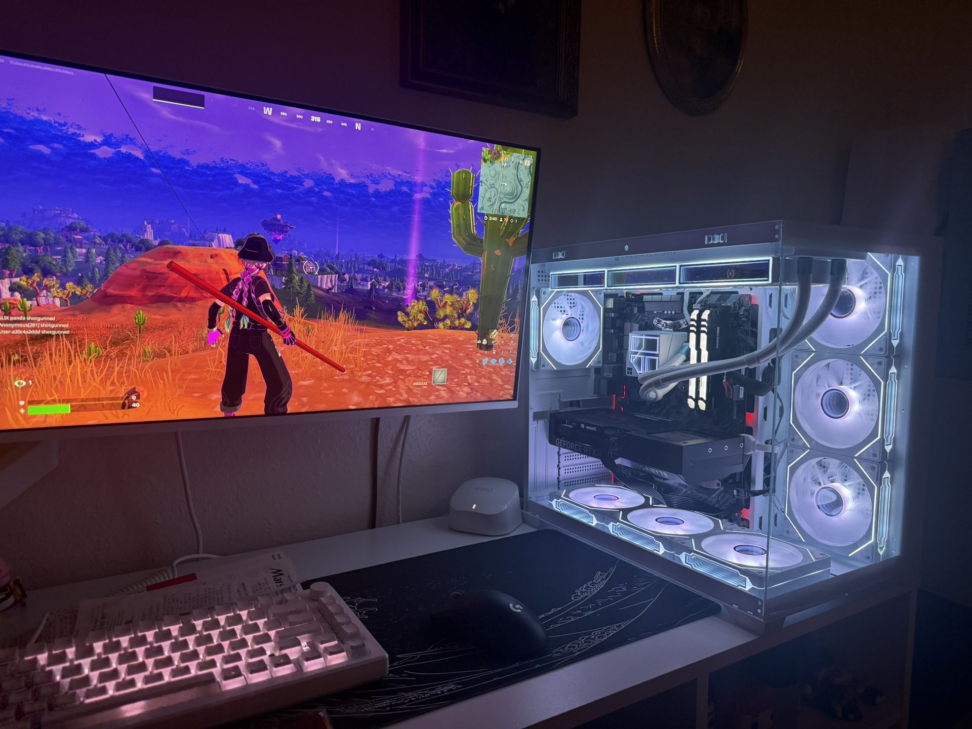 White Gaming Pc Computer Desktop RTX 4070 / Ryzen 7 5700