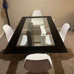 Kitchen Table Set W/ 4 Chairs