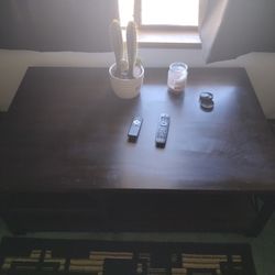 Coffee Table / End Table 