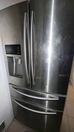 Samsung RF28HMEDBSR/AA (28 cu. ft.) [Model: RF28HMEDBSR/AA]