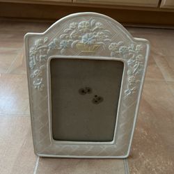 Terragrafics Ceramic Floral Frame