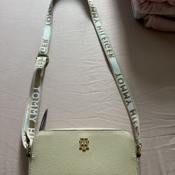 Tommy Hilfiger Crossbody 