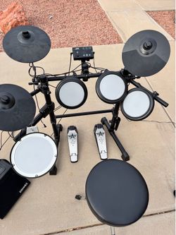 Stage Right Electric Drum Set w/ Donner Amp