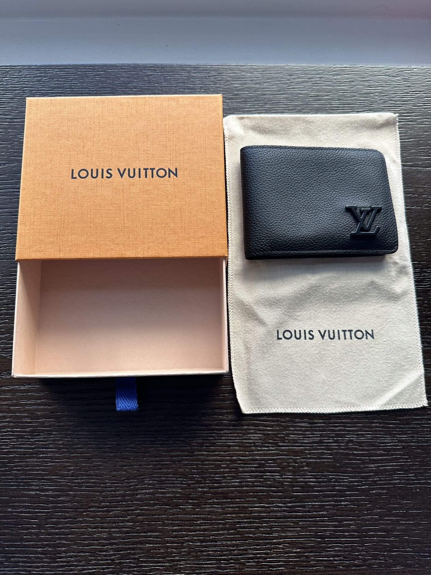 Louis Vuitton Multiple Wallet Black