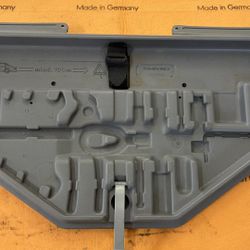 Bmw E34 5 Series Tool Tray Box No Tools ‘ Don’t Ask If Still Available’