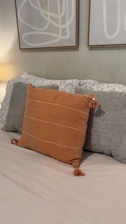 Couch/Bed Pillows