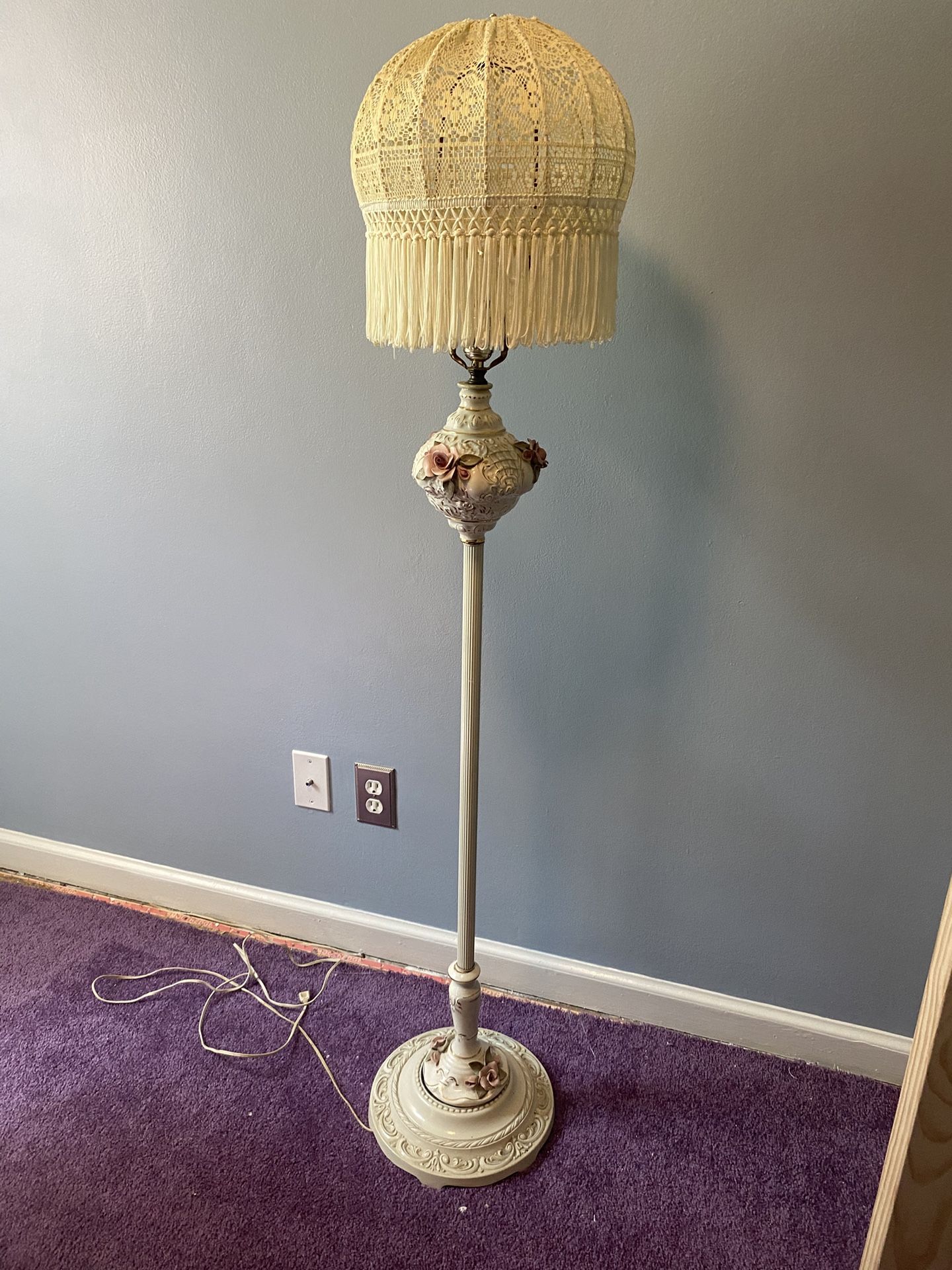 Vintage Victorian-Style Floor Lamp with Porcelain Floral Accents & Lace Fringe Shade 🌸