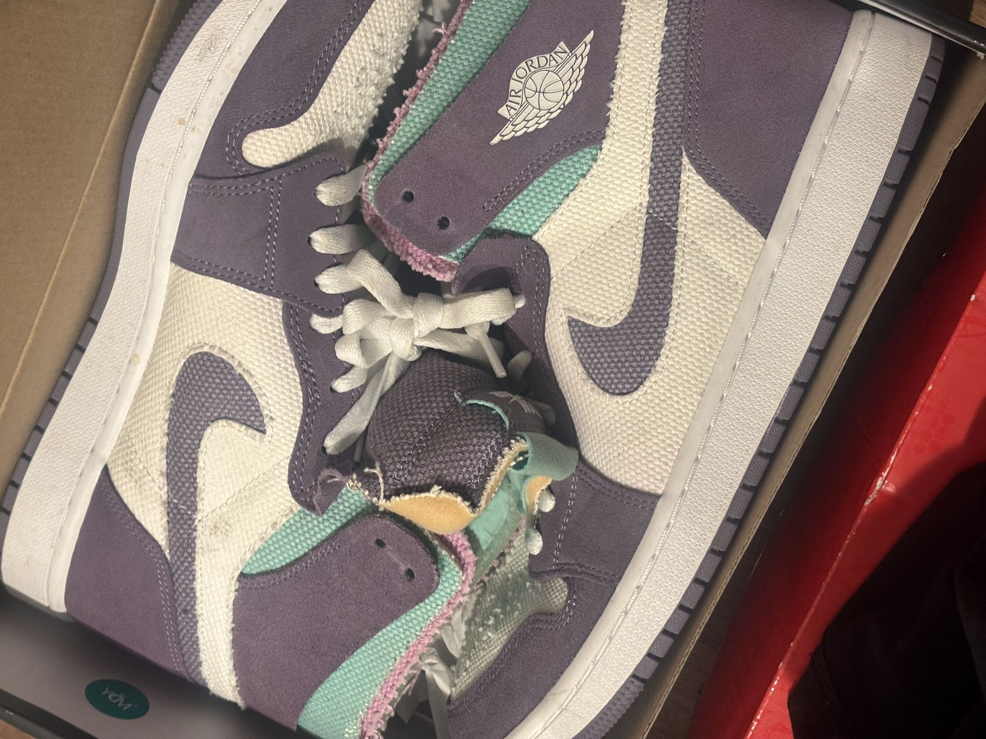 Air Jordan1 Tropical Twist