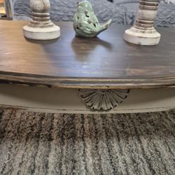 Beautiful Farmhouse Coffee Table 