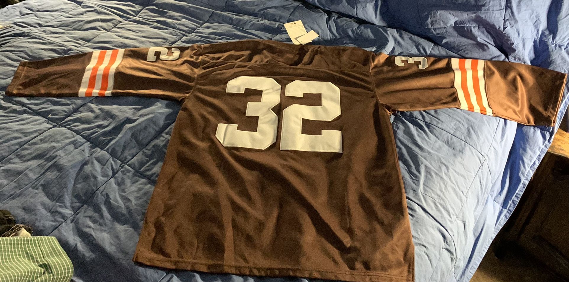 NFL CLEVELAND BROWNS THROWBACK JERSEY JIM BROWN MITCHELL AND NESS for Sale  in Los Angeles, CA - OfferUp