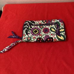 Vera Bradley Viva La Vera Ziparound Wristlet Wallet Purple Floral 8” x 4 1/2” Excellent Condition 