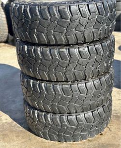315/70/17 Cooper  Tires con 70% de vids lsd 4