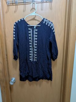 Blue Floral quarter length sleeve blouse