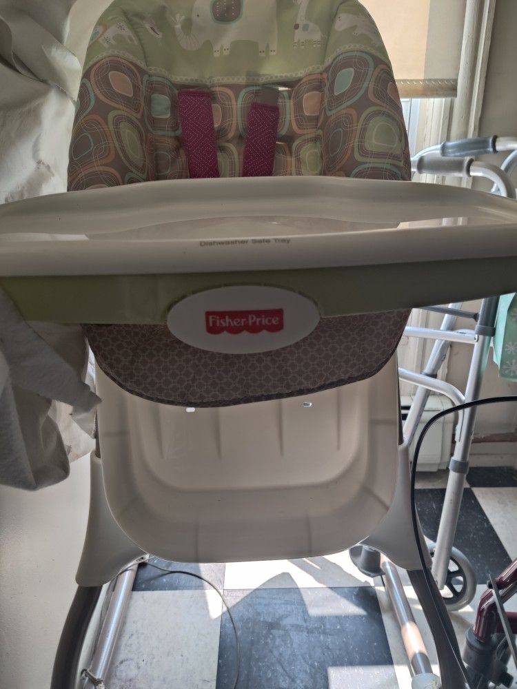 Like New High Chair