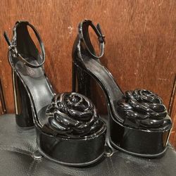 MK Elodie Platform heels