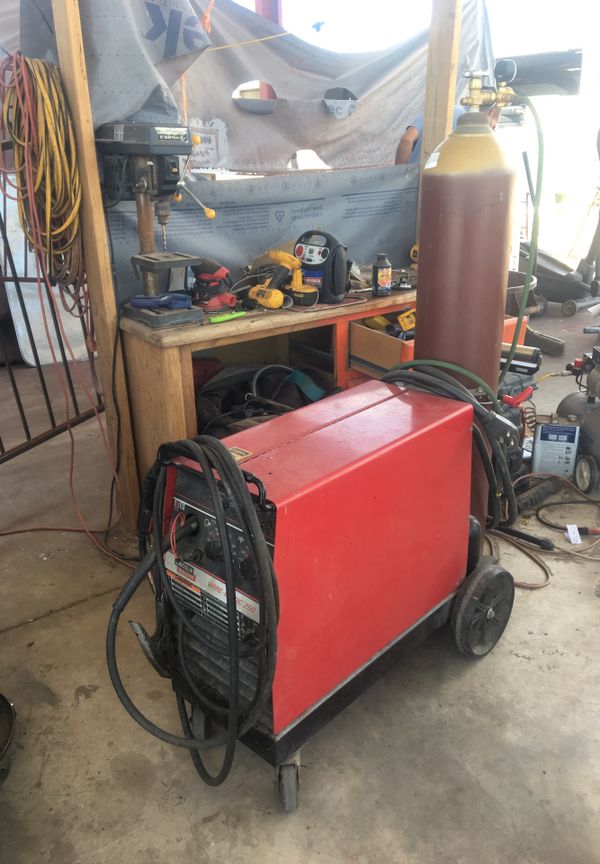 250 amp Lincoln welder with gas tank for Sale in Las Vegas, NV OfferUp