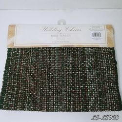 Green table runner tablecloth.    (I)