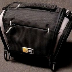 Case Logic Camera Case Carrying Pouch Photography Vintage Black Good Shape!