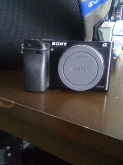 Sony 6000