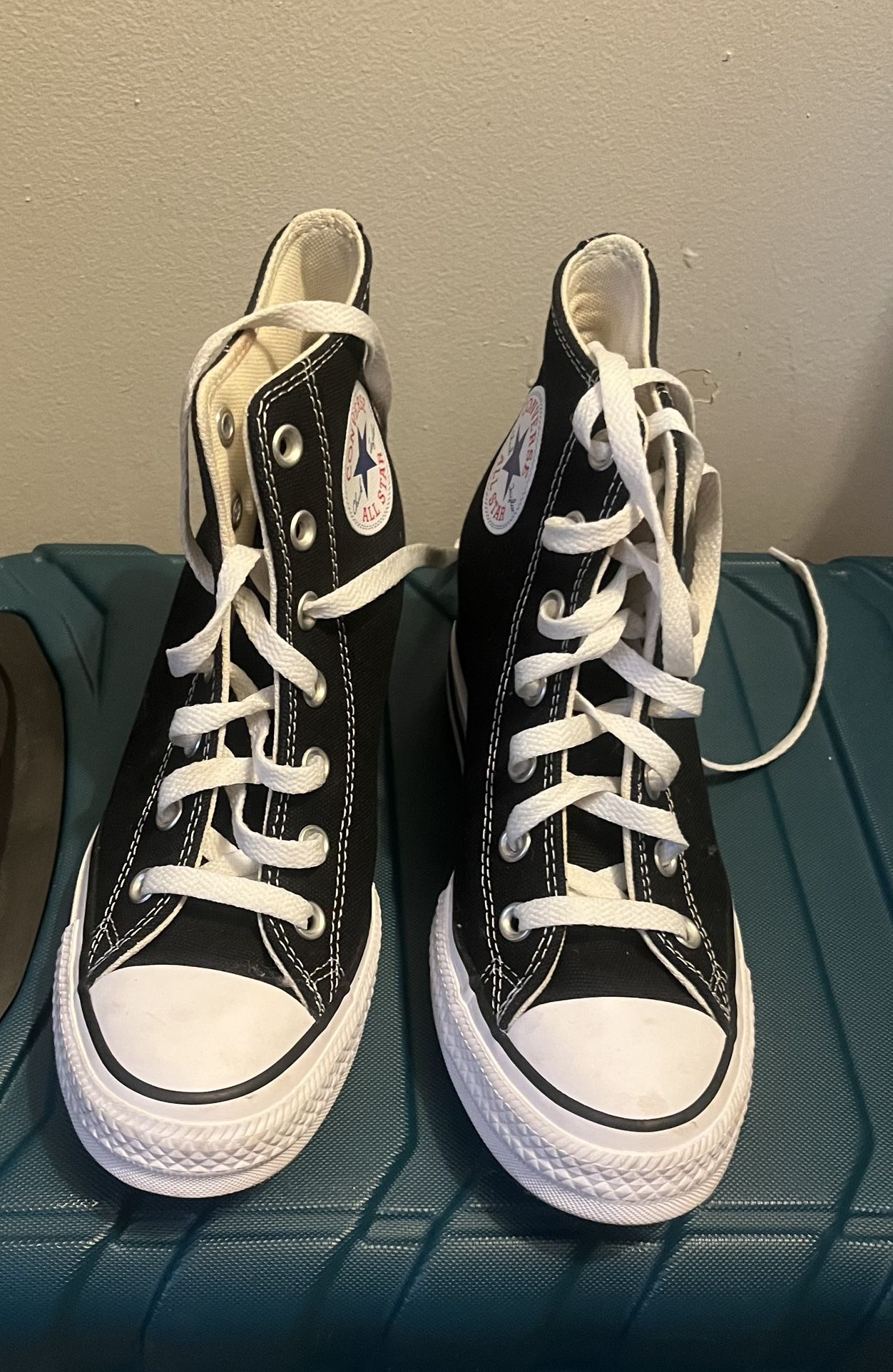Brand NEW CONVERSE  WEDGE HIGHTOPS