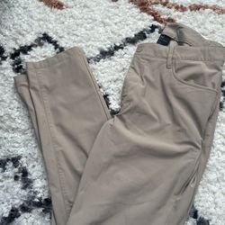 Men’s Golf Pants- Athletic Material Khaki Size 32x32
